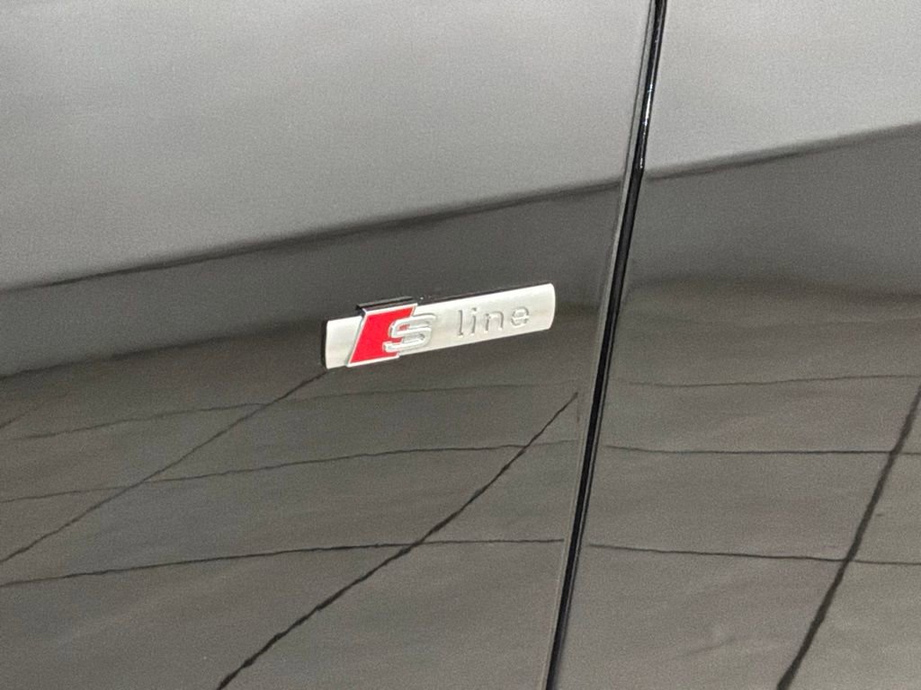 Used 2023 Audi A8 L 3.0T w/ Executive Package image 27