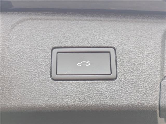 New 2026 Volkswagen Atlas SE image 7