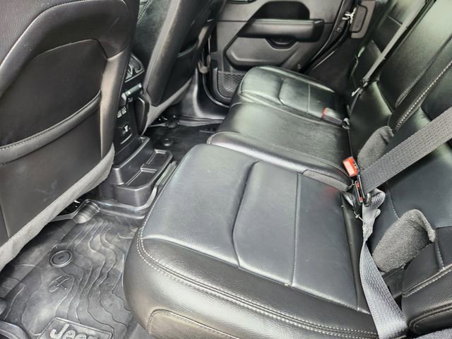 Used 2021 Jeep Wrangler Unlimited Sahara AWD/4WD image 29