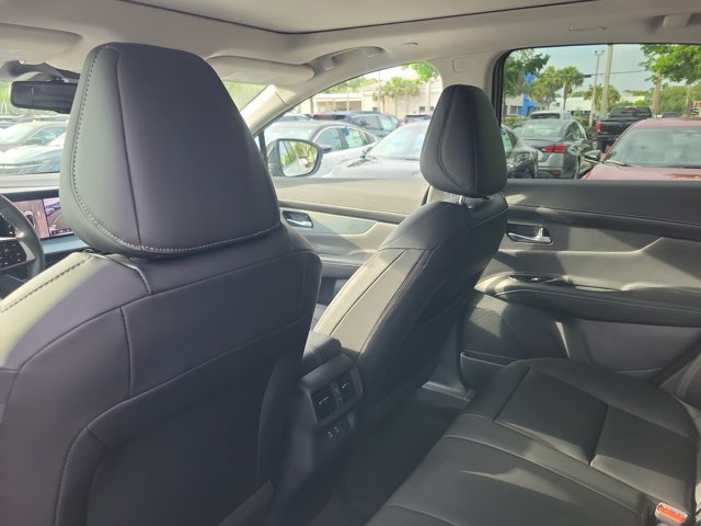 Used 2025 Nissan Murano SL AWD/4WD image 13