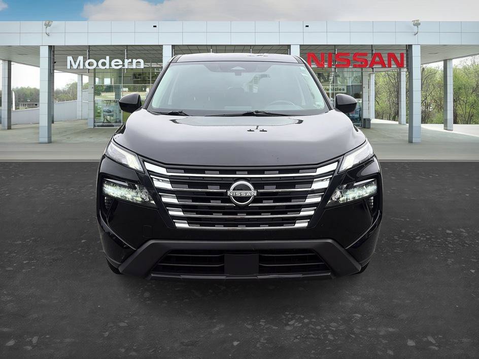 Certified 2025 Nissan Rogue SV AWD/4WD image 8