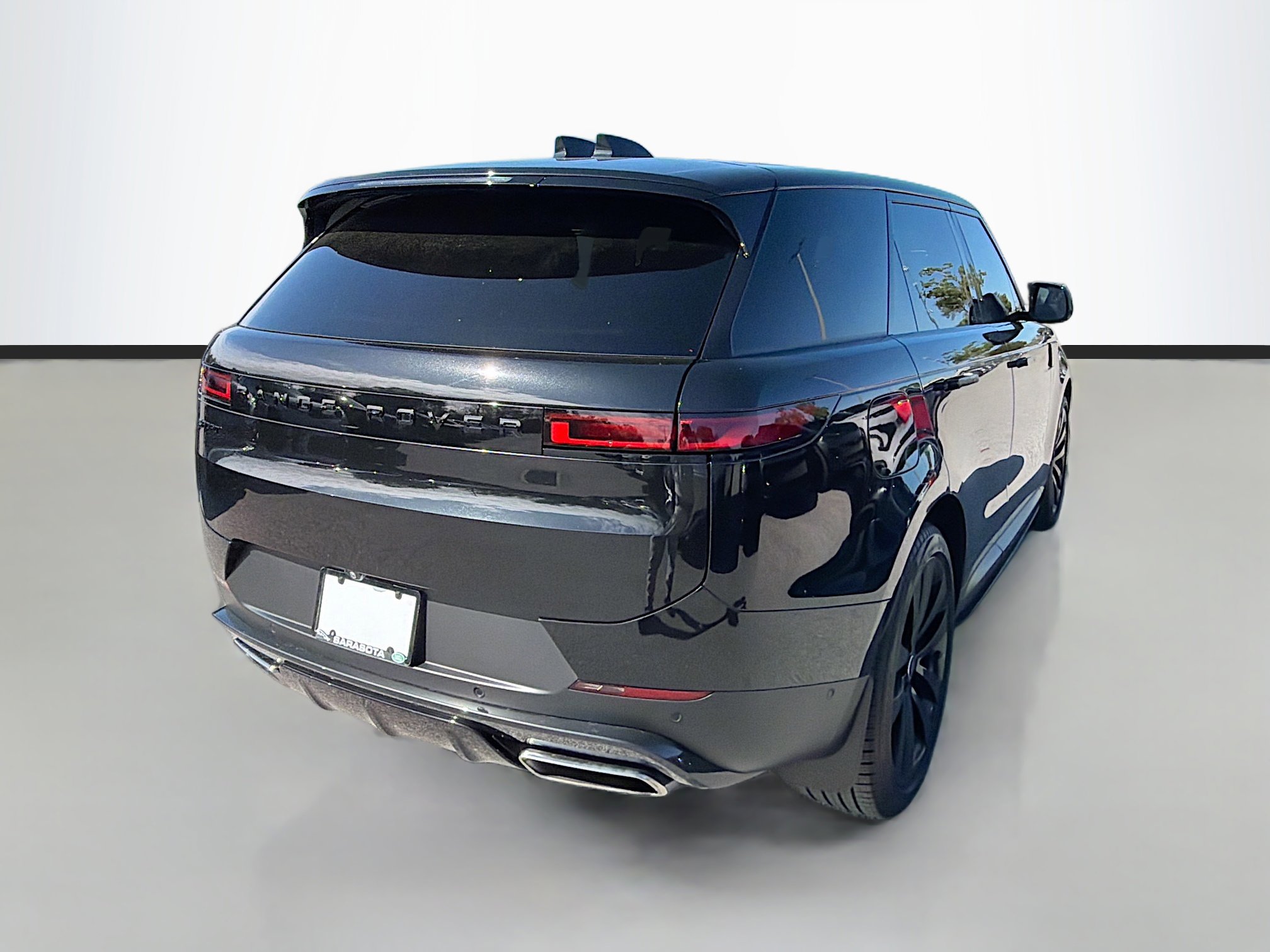 Used 2024 Land Rover Range Rover Sport SE image 5