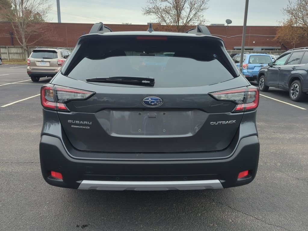Used 2025 Subaru Outback Limited image 4