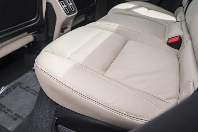 Certified 2023 Volvo XC40 B5 Ultimate w/ Protection Package Premier AWD/4WD image 35