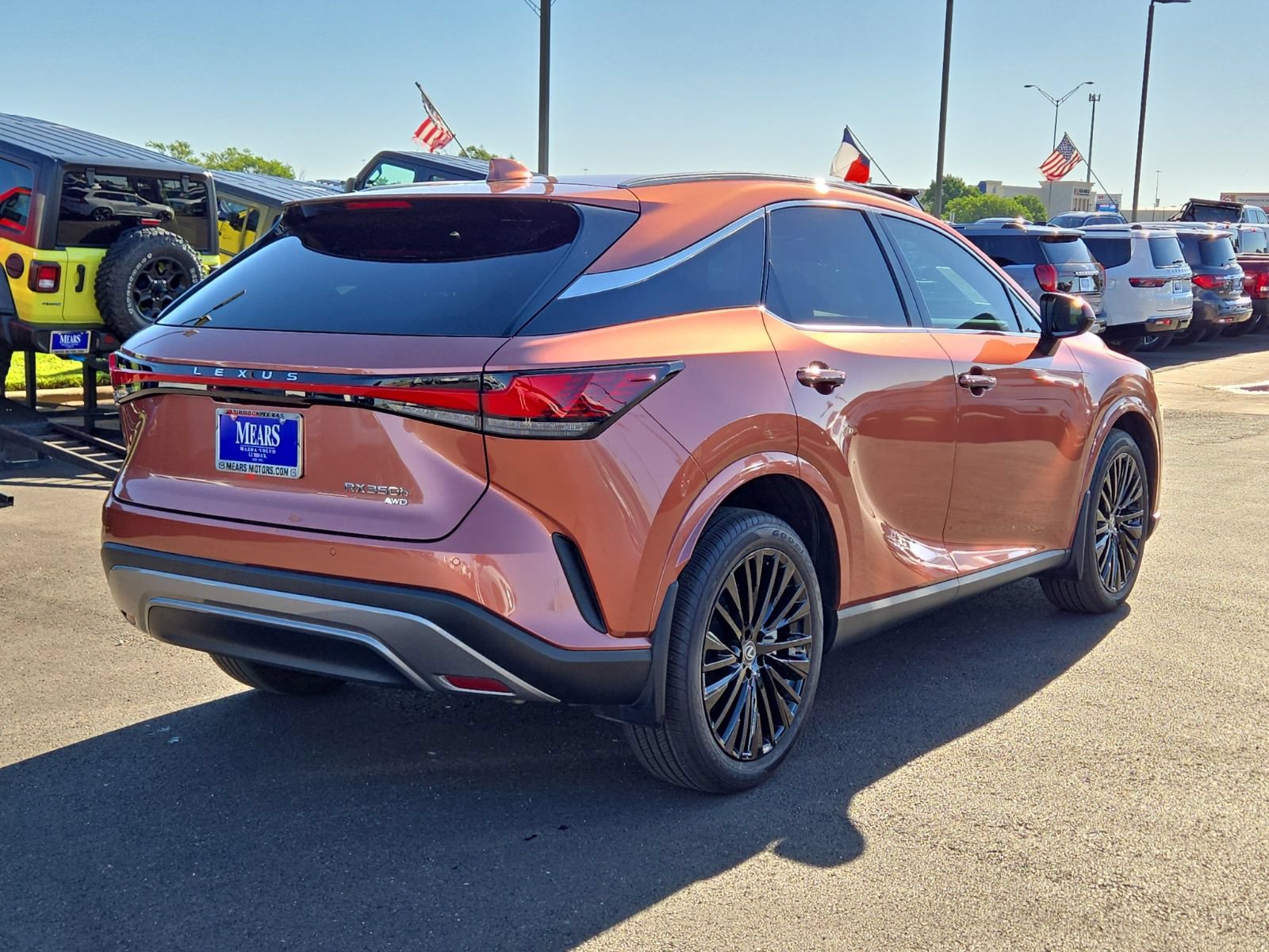 Used 2023 Lexus RX 350 w/ Cold Area Package AWD/4WD image 5