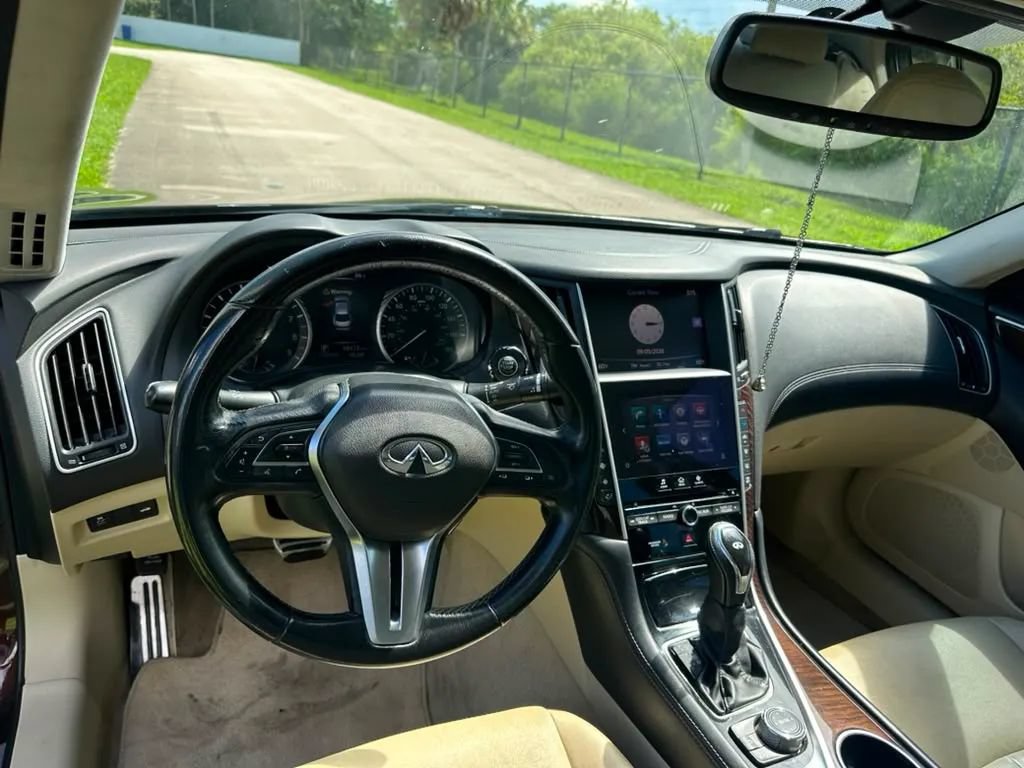 Used 2018 INFINITI Q50 Luxe AWD/4WD image 10