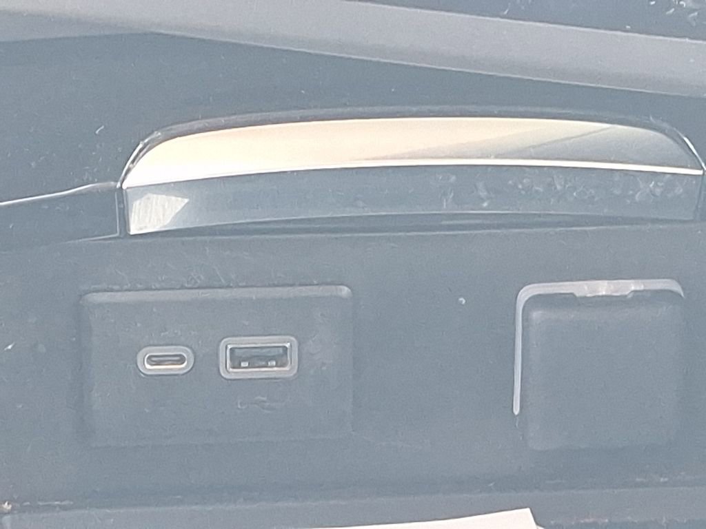 Certified 2023 Buick Envision Preferred image 40