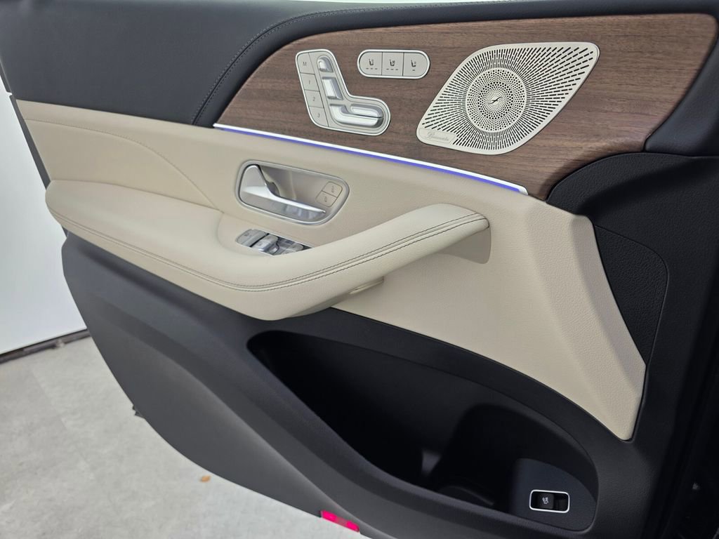 New 2026 Mercedes-Benz GLE 580 4MATIC image 16