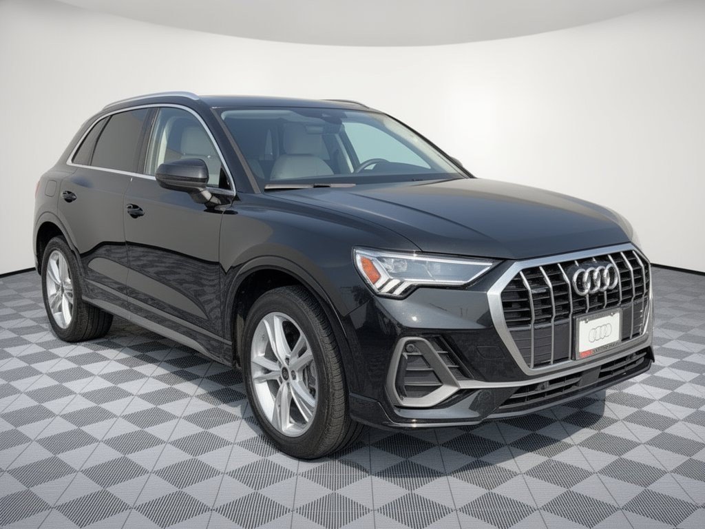 Used 2023 Audi Q3 2.0T Premium w/ Convenience Package AWD/4WD image 7