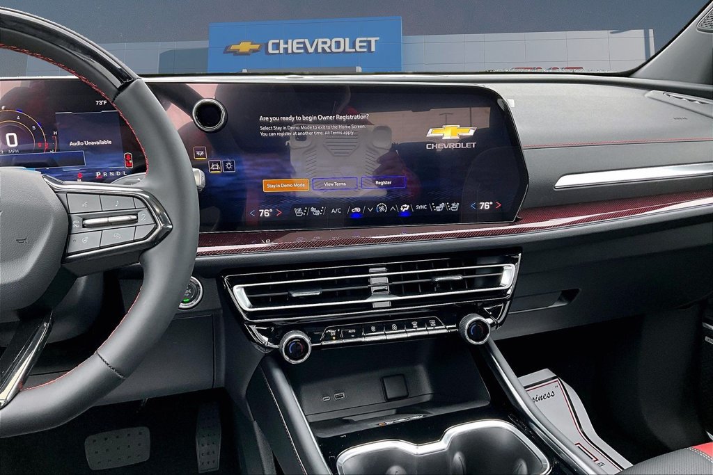 New 2027 Chevrolet Traverse RS AWD/4WD image 8