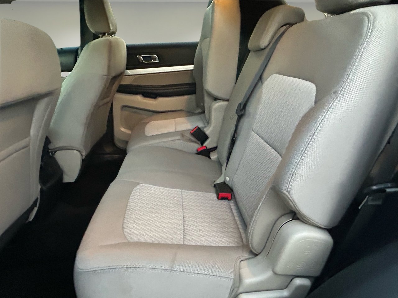 Used 2018 Ford Explorer 4WD image 15