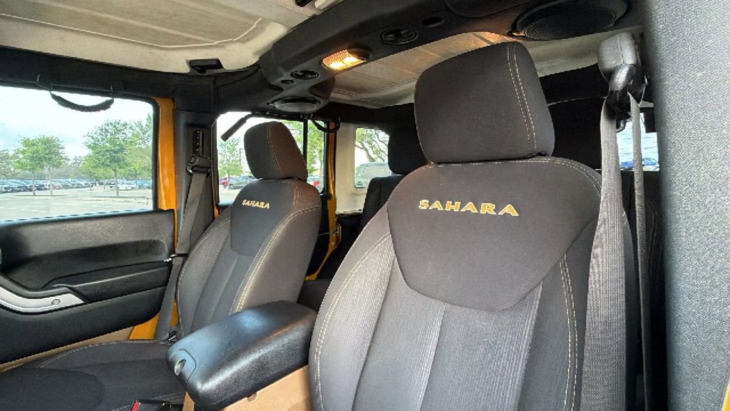 Used 2014 Jeep Wrangler Unlimited Sahara w/ Dual Top Group image 19