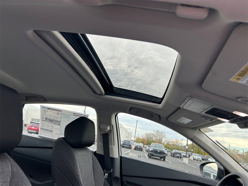 New 2025 Honda Accord SE image 16