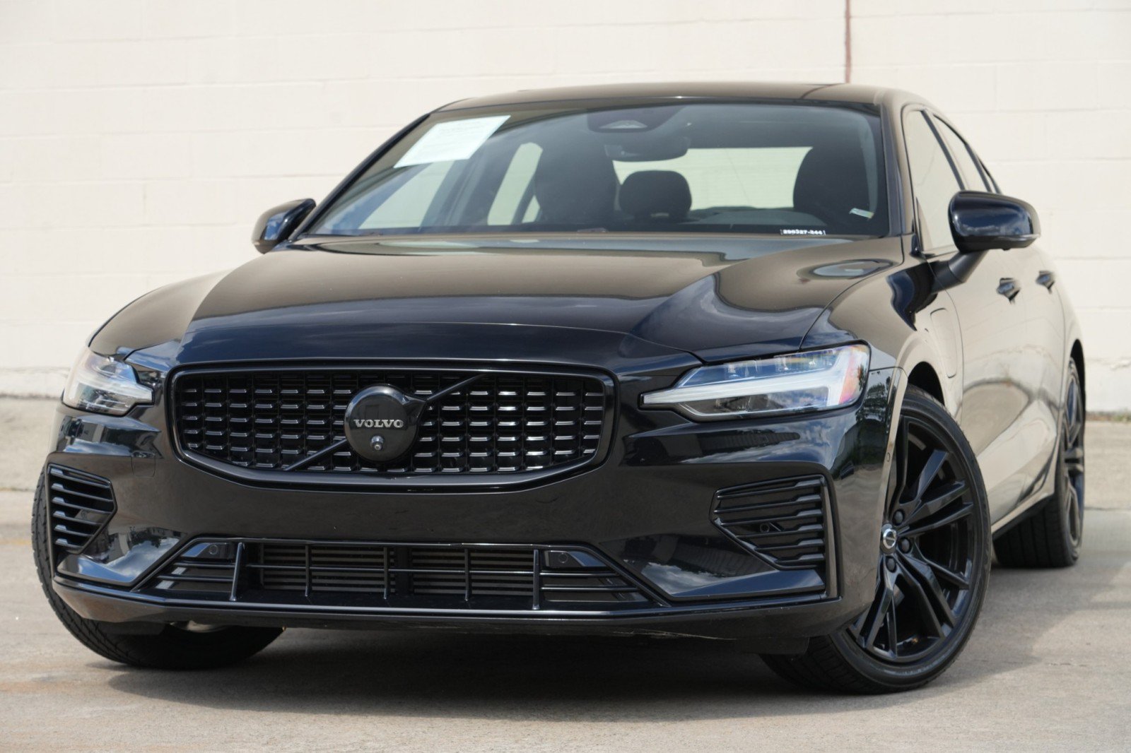Used 2024 Volvo S60 T8 Plus AWD/4WD image 3