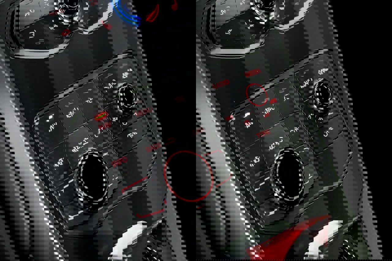 Used 2015 Lamborghini Huracan LP 610-4 image 35