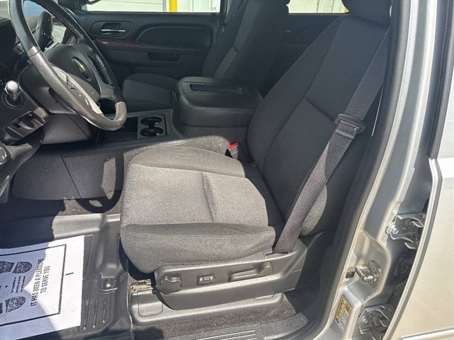 Used 2013 Chevrolet Avalanche LS w/ All-Star Edition AWD/4WD image 4