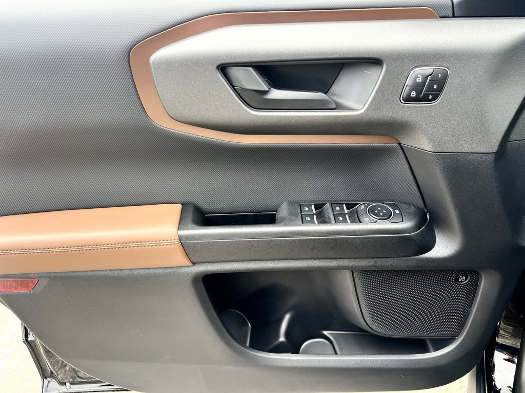 New 2025 Ford Bronco Sport Outer Banks w/ Sasquatch Outer Banks Package image 13