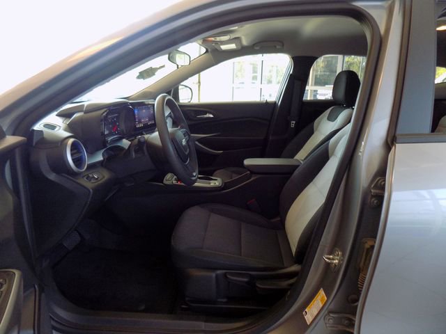 Used 2024 Chevrolet Trax LS FWD image 20