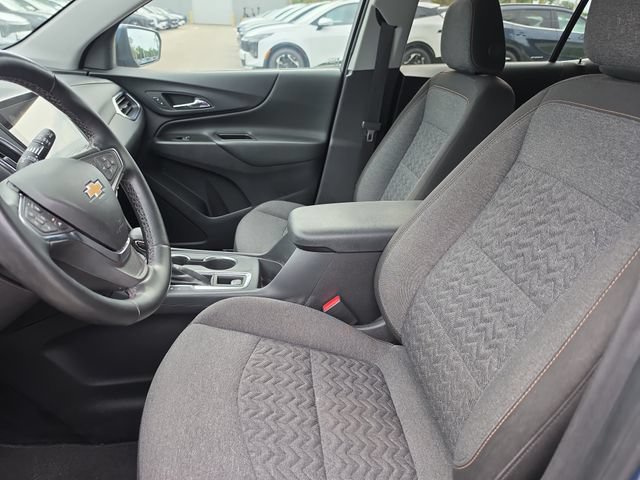 Used 2024 Chevrolet Equinox LT FWD image 16