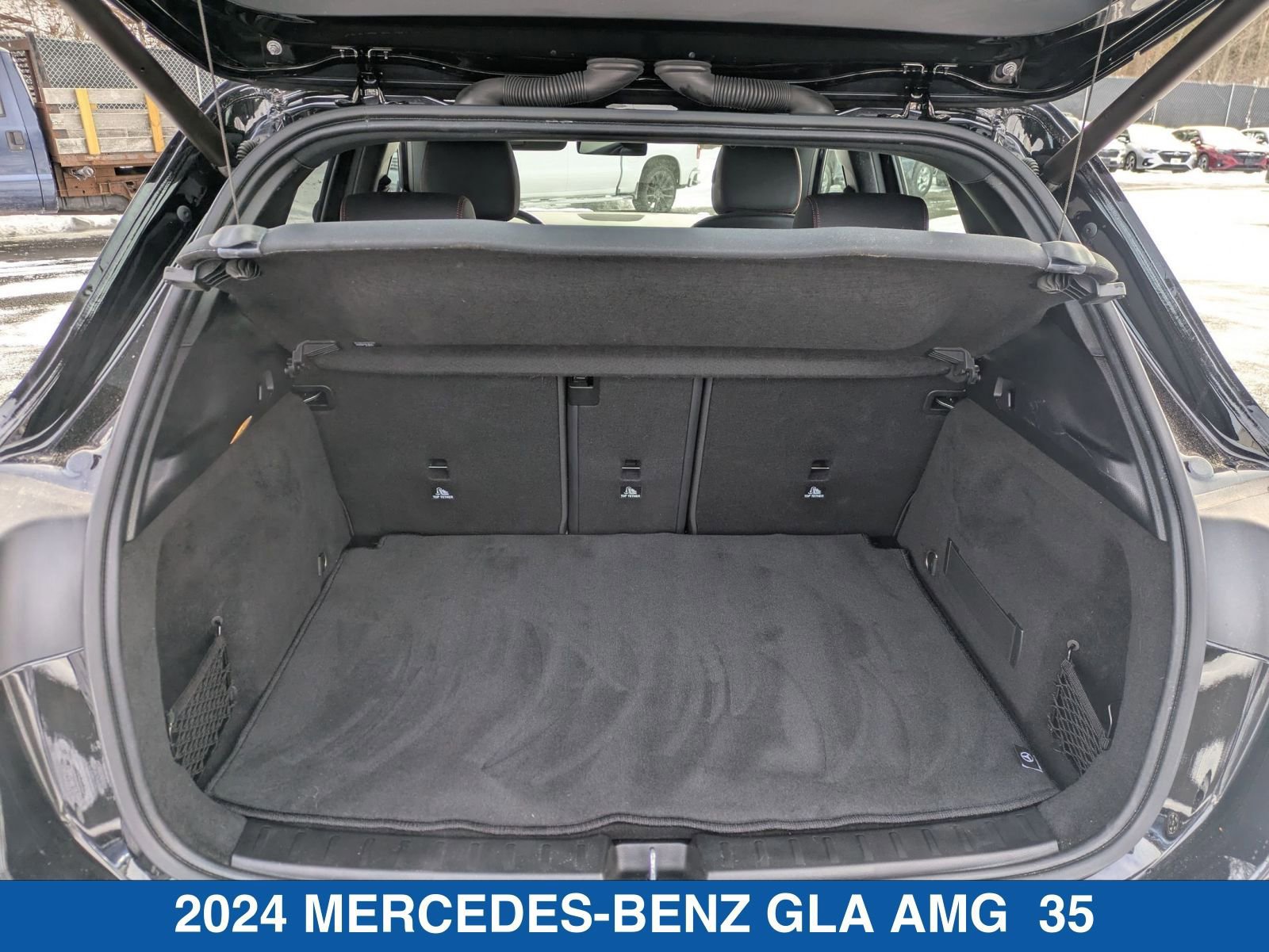 Used 2024 Mercedes-Benz GLA 35 AMG 4MATIC image 30