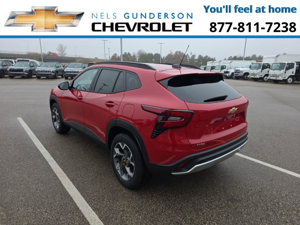 New 2026 Chevrolet Trax LT w/ Sunroof Package image 5