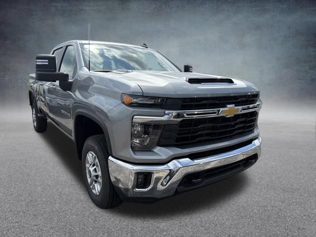 New 2026 Chevrolet Silverado 2500 LT w/ Convenience Package AWD/4WD image 4