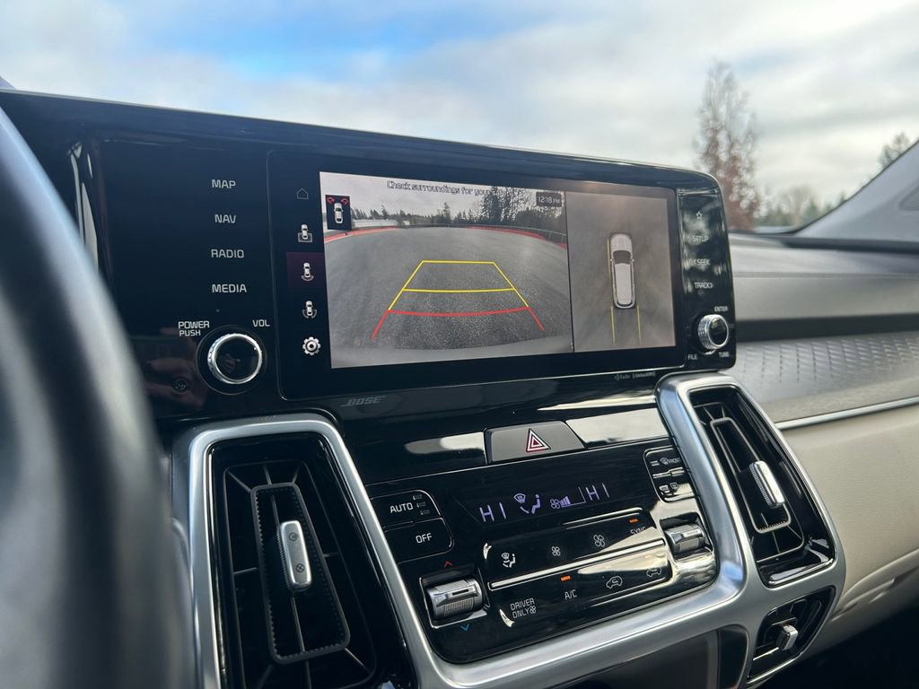 Used 2023 Kia Sorento SX Prestige image 19