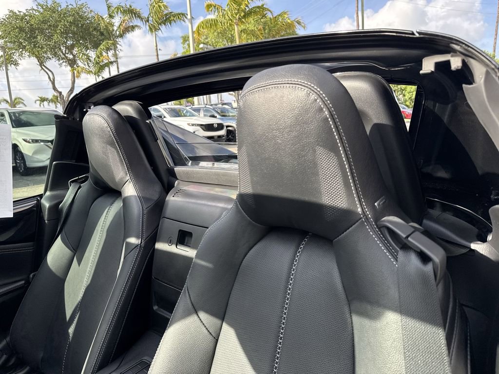 Used 2024 MAZDA MX-5 Miata RF Grand Touring w/ Weather Package RWD image 40