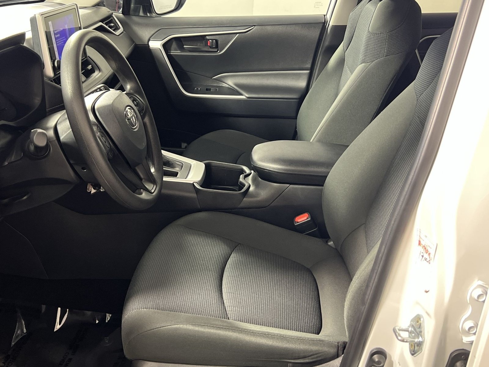 Used 2025 Toyota RAV4 LE FWD image 13