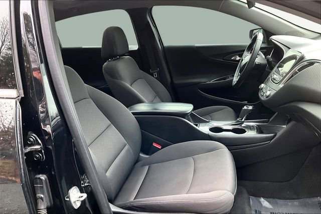 Used 2018 Chevrolet Malibu LT image 20