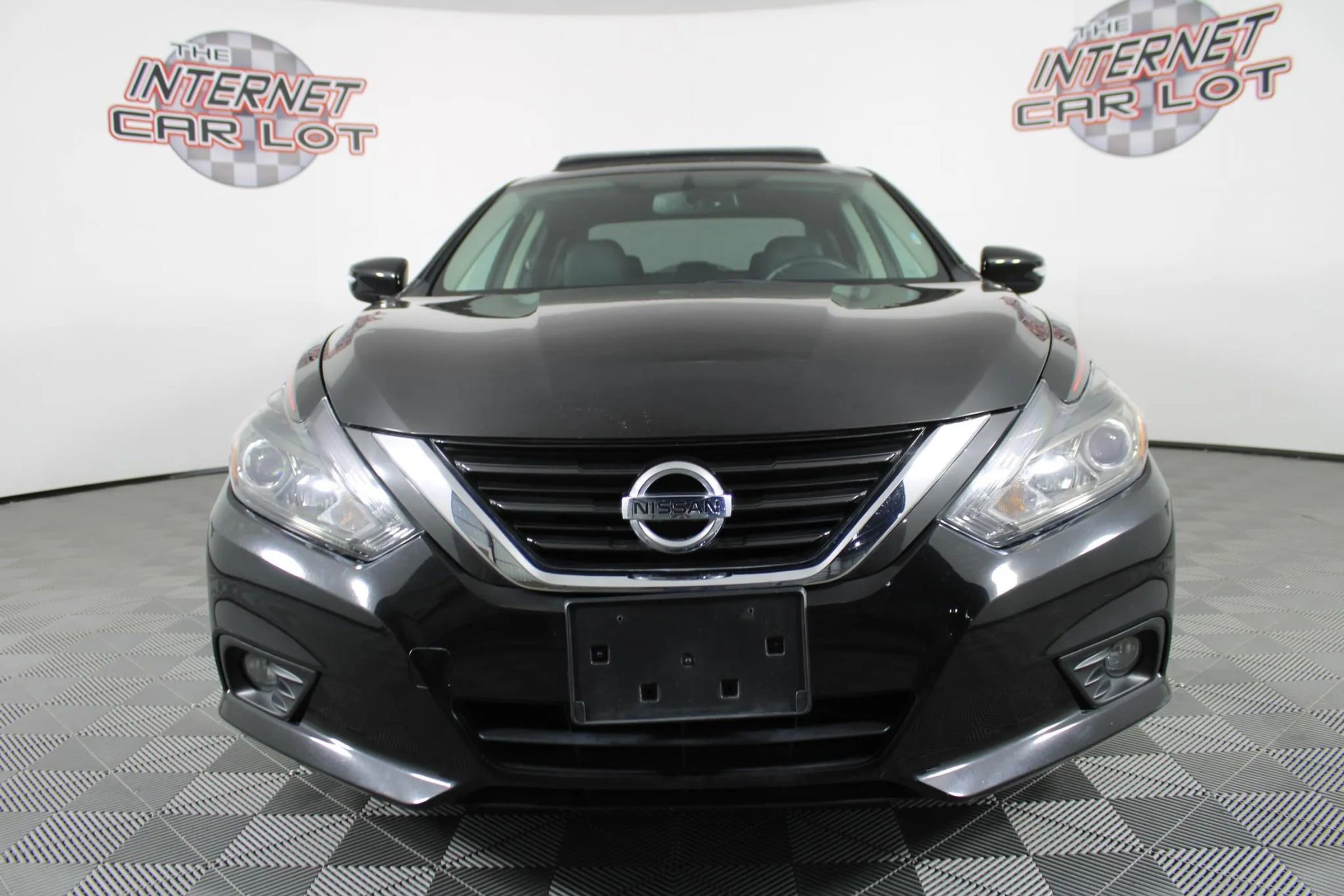 Used 2018 Nissan Altima 2.5 SL w/ 2.5 SL Technology Package image 2
