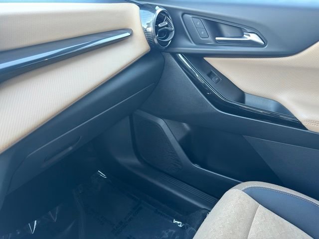 Used 2025 Chevrolet Equinox ACTIV w/ Safety and Technology Package AWD/4WD image 25