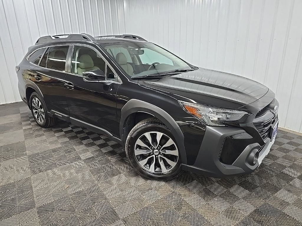 Used 2023 Subaru Outback Limited image 7