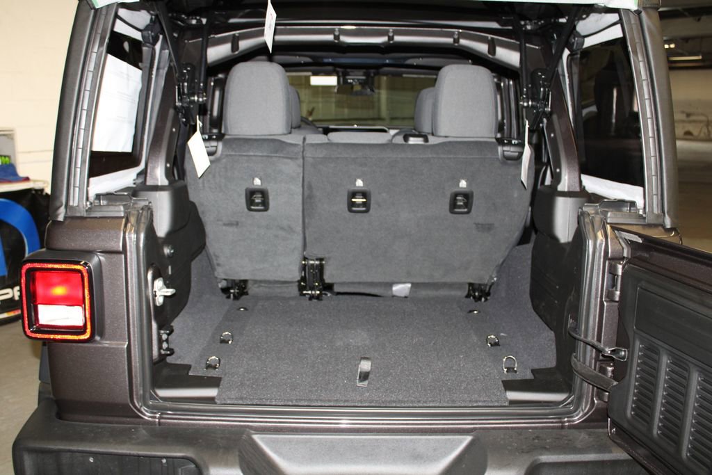 New 2025 Jeep Wrangler Sport S image 25