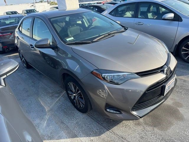Used 2018 Toyota Corolla LE w/ LE Premium Package FWD image 2