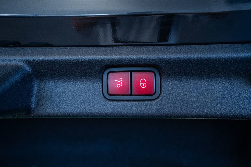 Used 2023 Mercedes-Benz EQE 350+ 4MATIC Sedan image 56