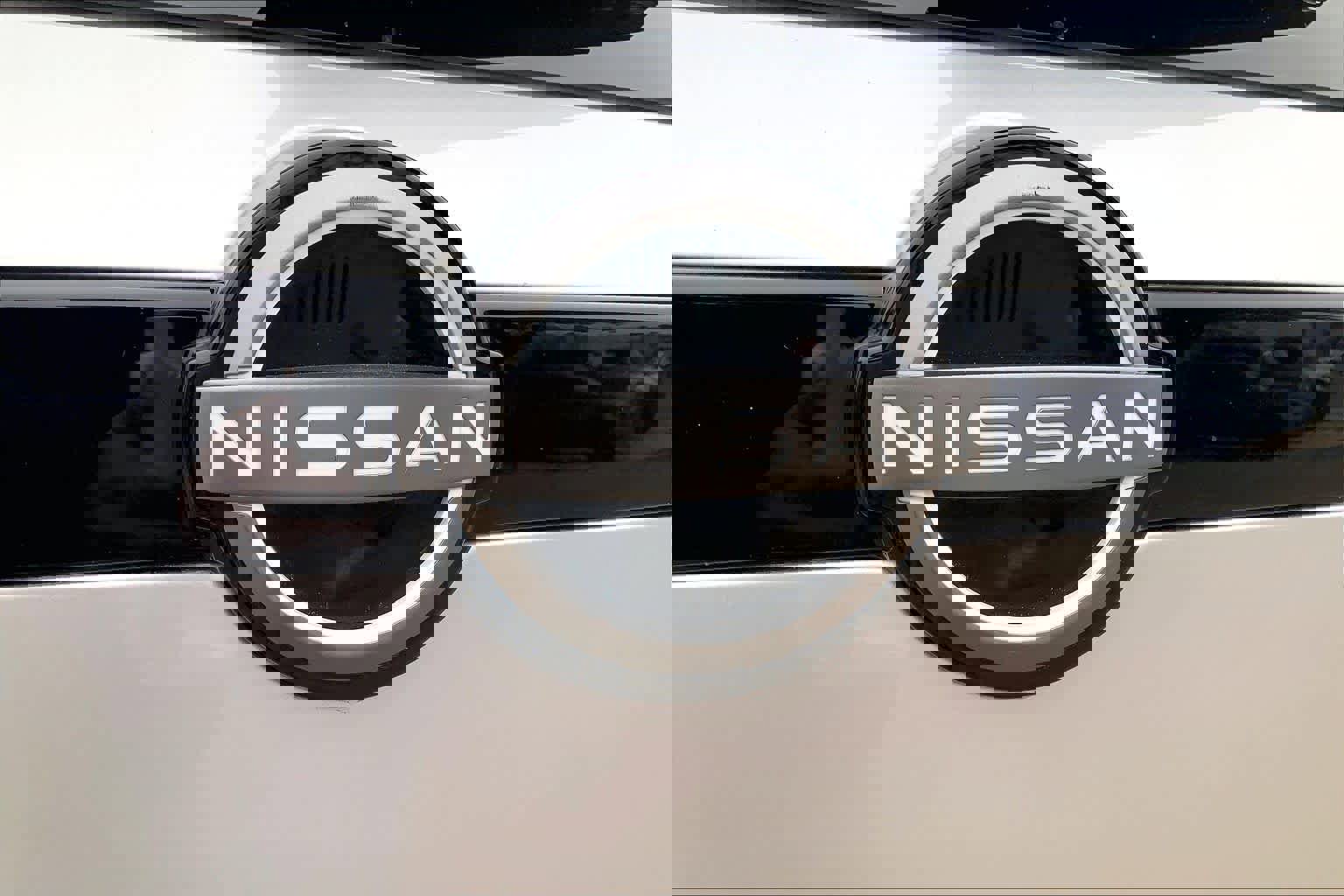 Used 2023 Nissan Pathfinder S FWD image 32