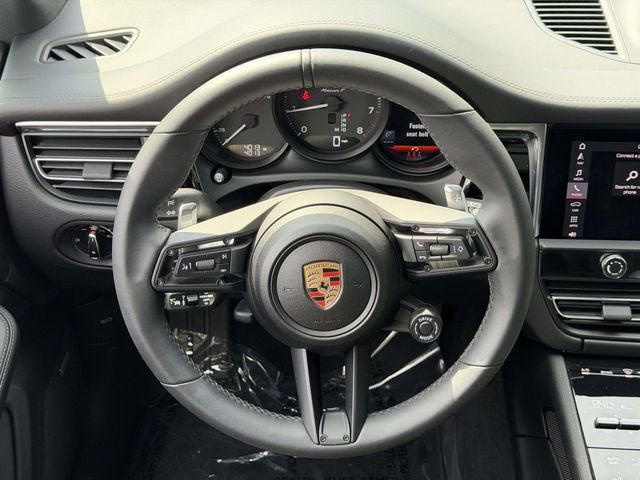 Used 2025 Porsche Macan Turbo image 16