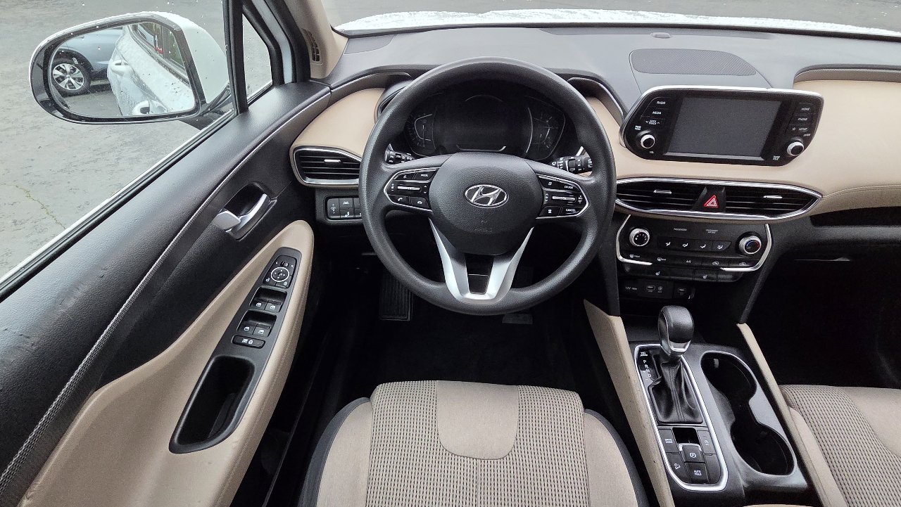 Used 2019 Hyundai Santa Fe SEL image 17