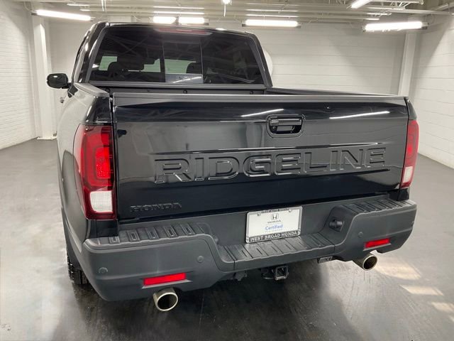 Certified 2024 Honda Ridgeline Black Edition image 4