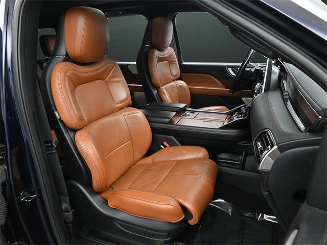 Used 2021 Lincoln Navigator Reserve w/ Luxury Package image 23