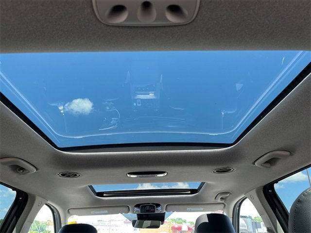 Used 2024 Hyundai Palisade Limited image 17