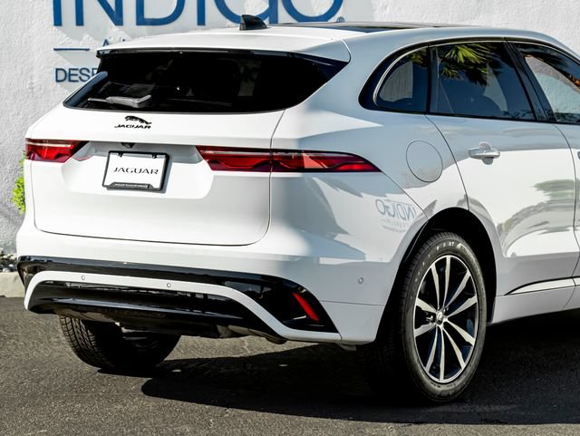 Used 2025 Jaguar F-PACE R-Dynamic S AWD/4WD image 7