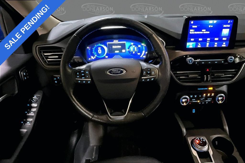 Used 2020 Ford Escape Titanium FWD image 18