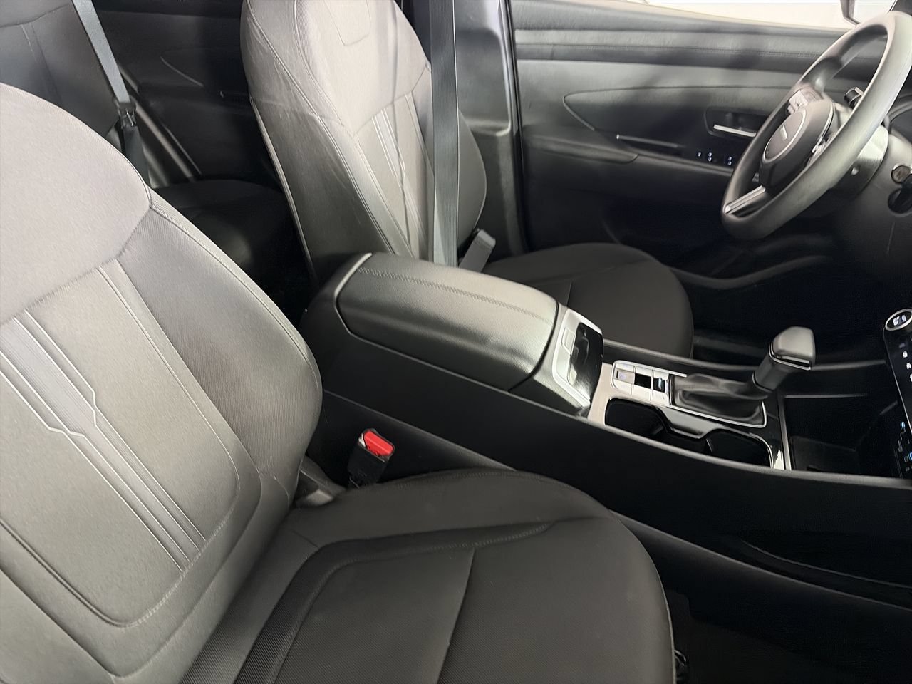 Used 2025 Hyundai Tucson SEL FWD image 23
