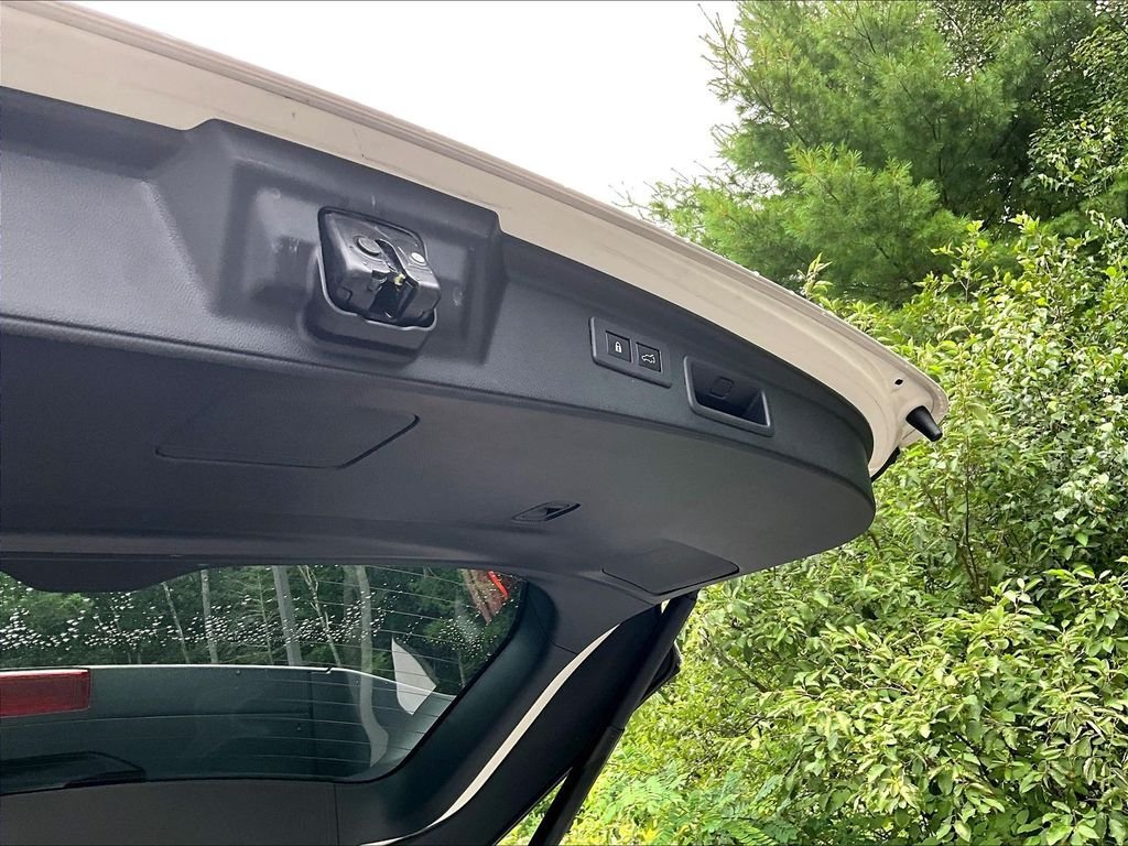 Used 2020 Subaru Forester Limited AWD/4WD image 26