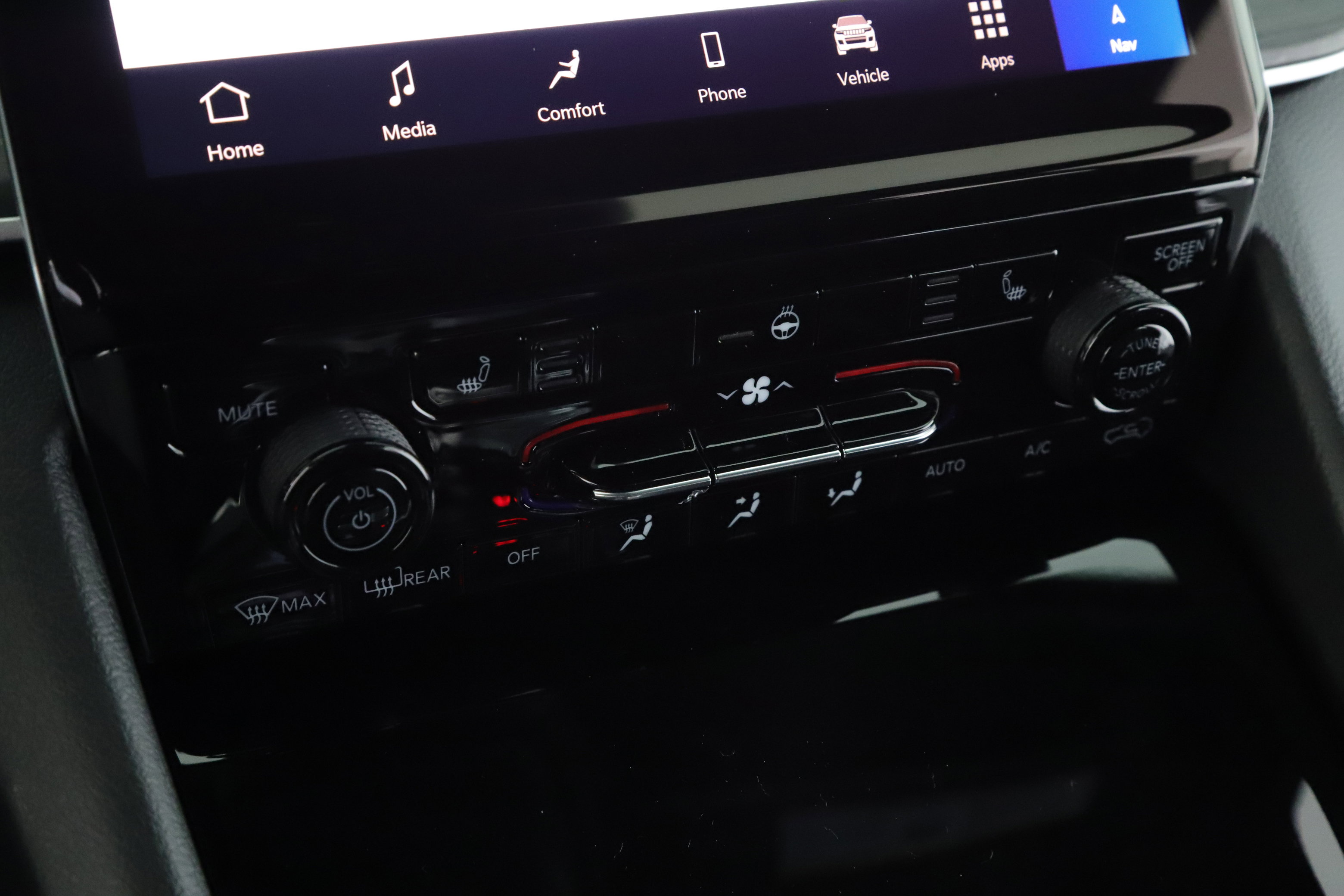 New 2025 Jeep Grand Cherokee Limited image 13