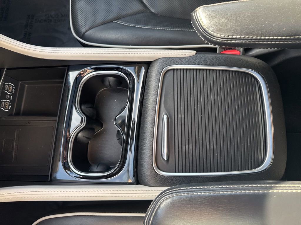 Used 2022 Chrysler Pacifica Limited w/ Uconnect Theater Family Group image 42