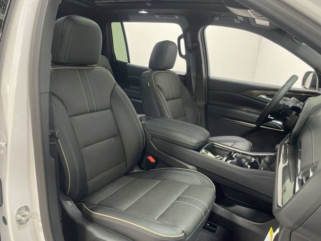 Used 2025 Chevrolet Traverse High Country AWD/4WD image 27