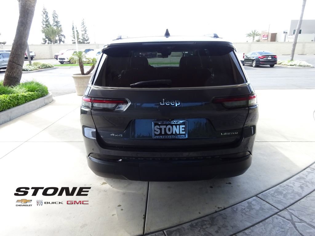 Used 2023 Jeep Grand Cherokee L Limited w/ Luxury Tech Group II image 7